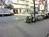 玄関から見た前面の道路