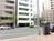 広々と整備された前面道路