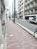 綺麗に舗装された玄関前の歩道
