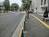 ビル正面の歩道