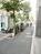 玄関前の街路樹が立ち並ぶエリア