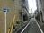 玄関口は細い路地になっております