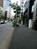 建物前の歩道