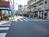 ビル周辺の道路です