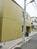 ２階建ての低層ビルです