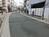 広々としたビル前道路