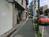 物件前の歩道です