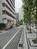 裏路地に面します