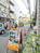雑貨店等が軒を連ねる地域