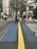 建物前の歩道