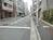 車道の幅は広いですが、それほど車は通りません