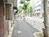 街路樹のある歩道