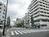 十字路の角地に望めます