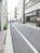 車通りの少ない面に玄関口を設けています