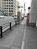 ビル前の歩道
