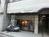 ビル1階は店舗です