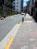 建物前の歩道