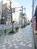 街路樹の点在する玄関前通り