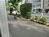 木々が多く歩道も綺麗に整備されています
